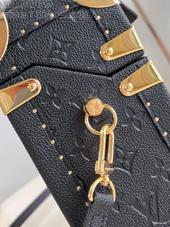 Monogram VUITTON Camera Canvas LOUIS Box 0207